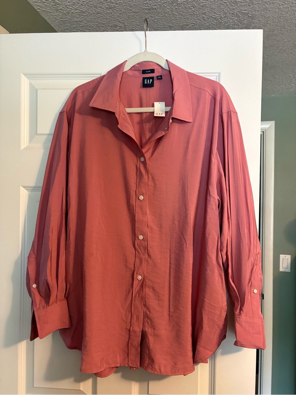 GAP Women’s The Big Shirt in Dusty Rose